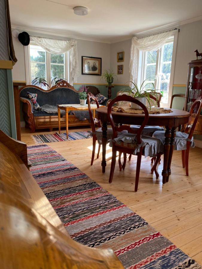 Bjoersjoeas Vildmark - Room In The Main House Olofstorp 외부 사진